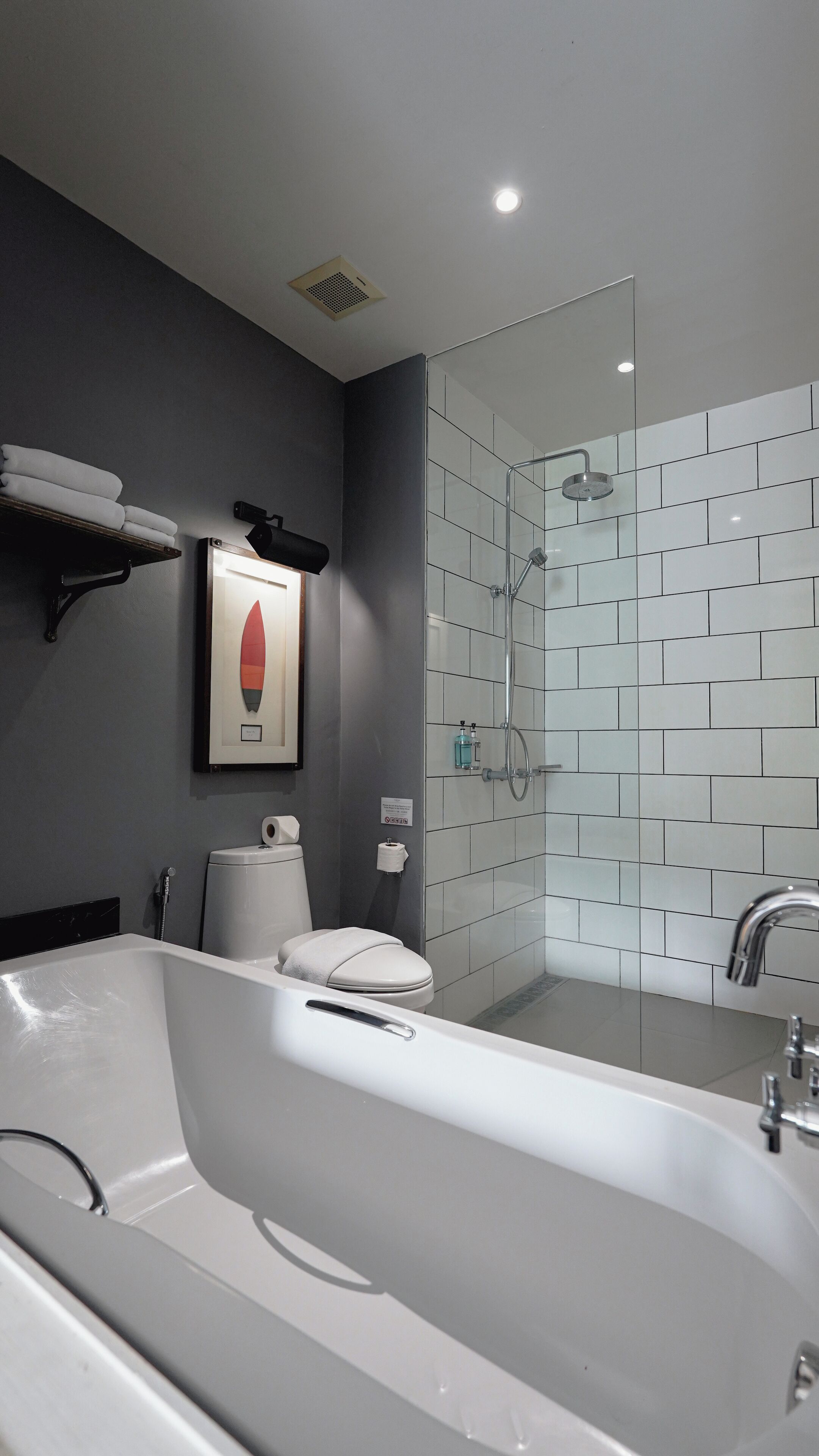 deluxe room, pool view | bathroom | separate bathtub and shower, deep-soaking bathtub, free toiletries