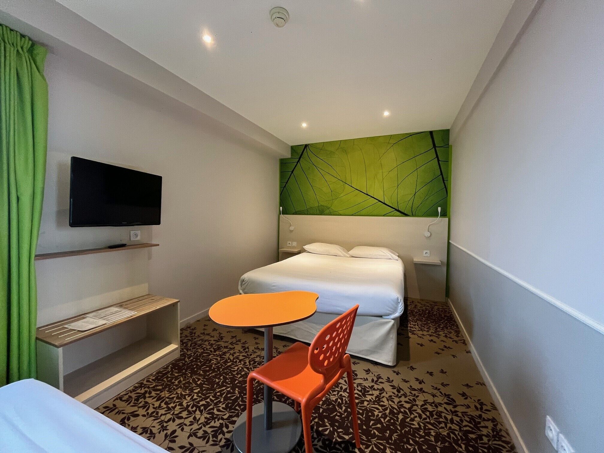 Standard Double Room, 1 Double Bed with Sofa bed | In-room safe, desk, blackout curtains, soundproofing