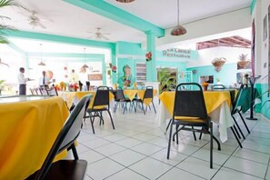 Breakfast, lunch, dinner served; international cuisine