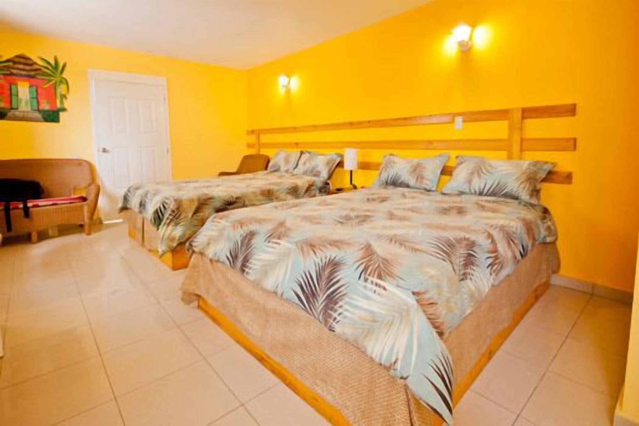 comfort double room, 1 bedroom, non smoking, garden view | in-room safe, individually decorated, individually furnished, desk