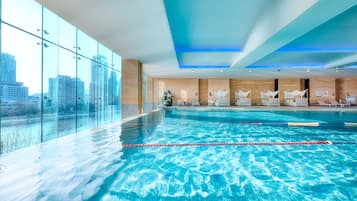 Indoor pool, sun loungers