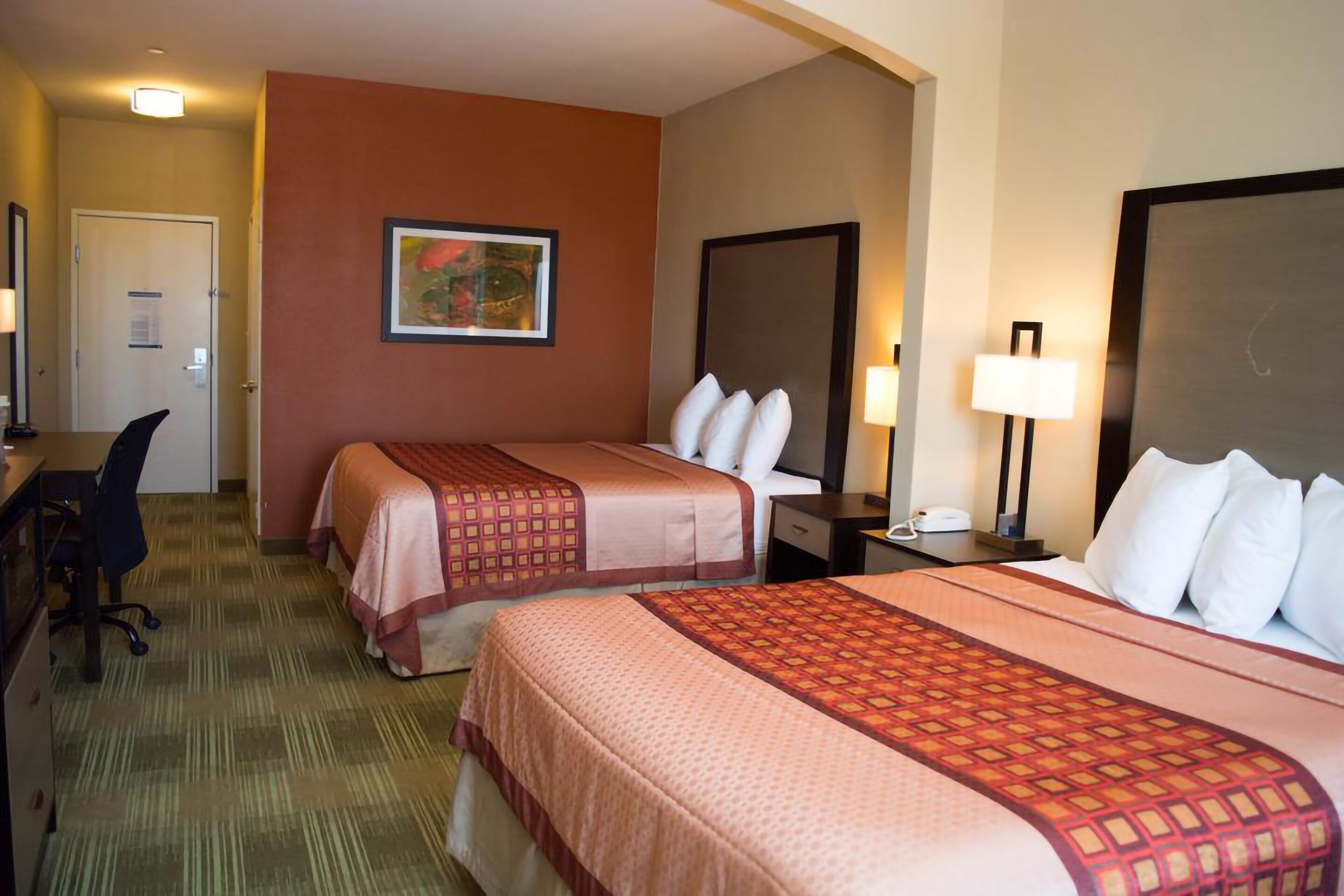 Comfort 2 Queen Bed Non-Smoking | 特色装修、特色家居、办公桌、遮光窗帘