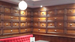 Restaurant - Hotel Le Cantal (Paris)