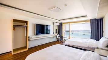 Deluxe Room | Free WiFi, bed sheets