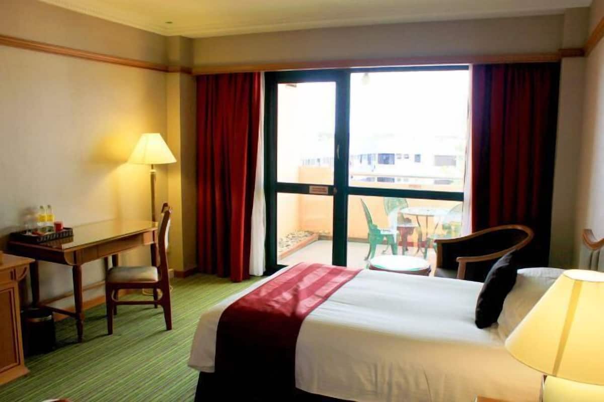 Minibar, coffres-forts dans les chambres, chambres insonorisées
