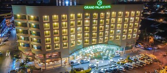Grand Palace Hotel