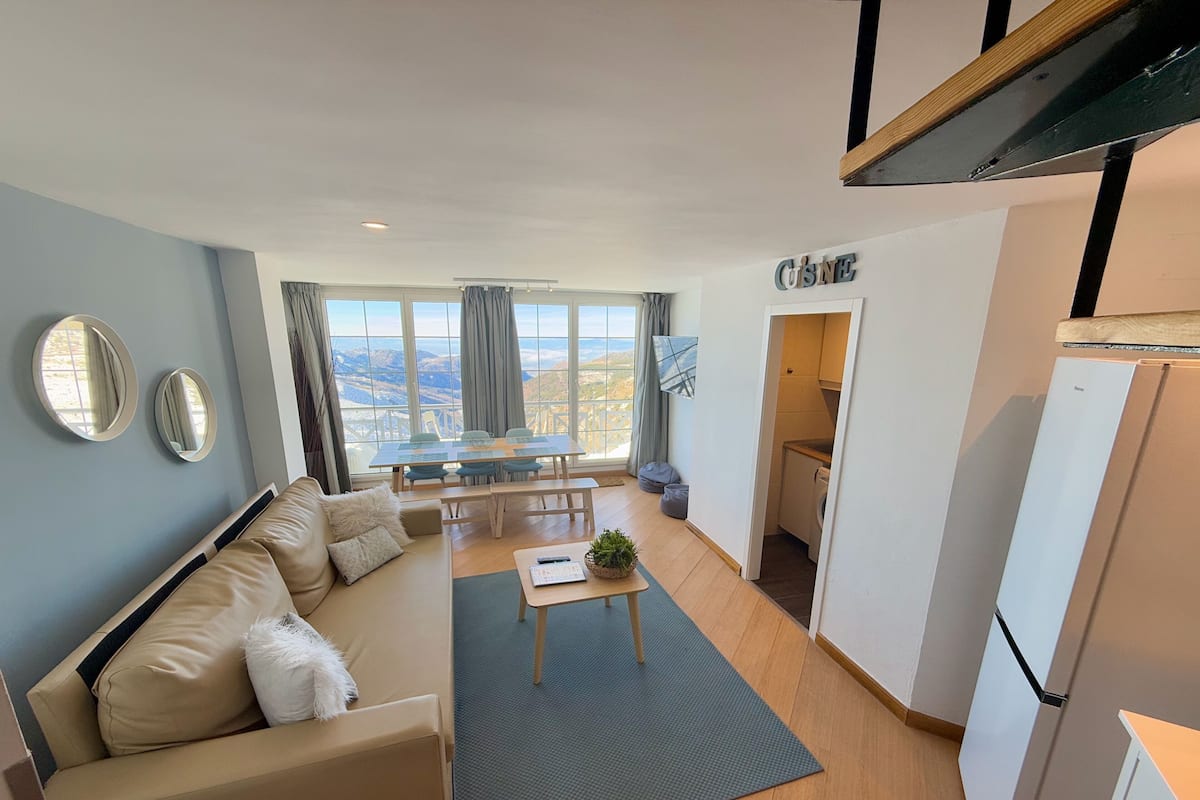 Family Duplex, 2 Bedrooms (6 Adults) | Living area