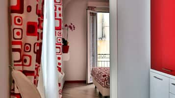 Apartemen, 1 kamar tidur, balkon (Via Truglio, 1) | Dapur kecil pribadi | Lemari es besar, microwave, kompor, dan mesin pembuat kopi/teh