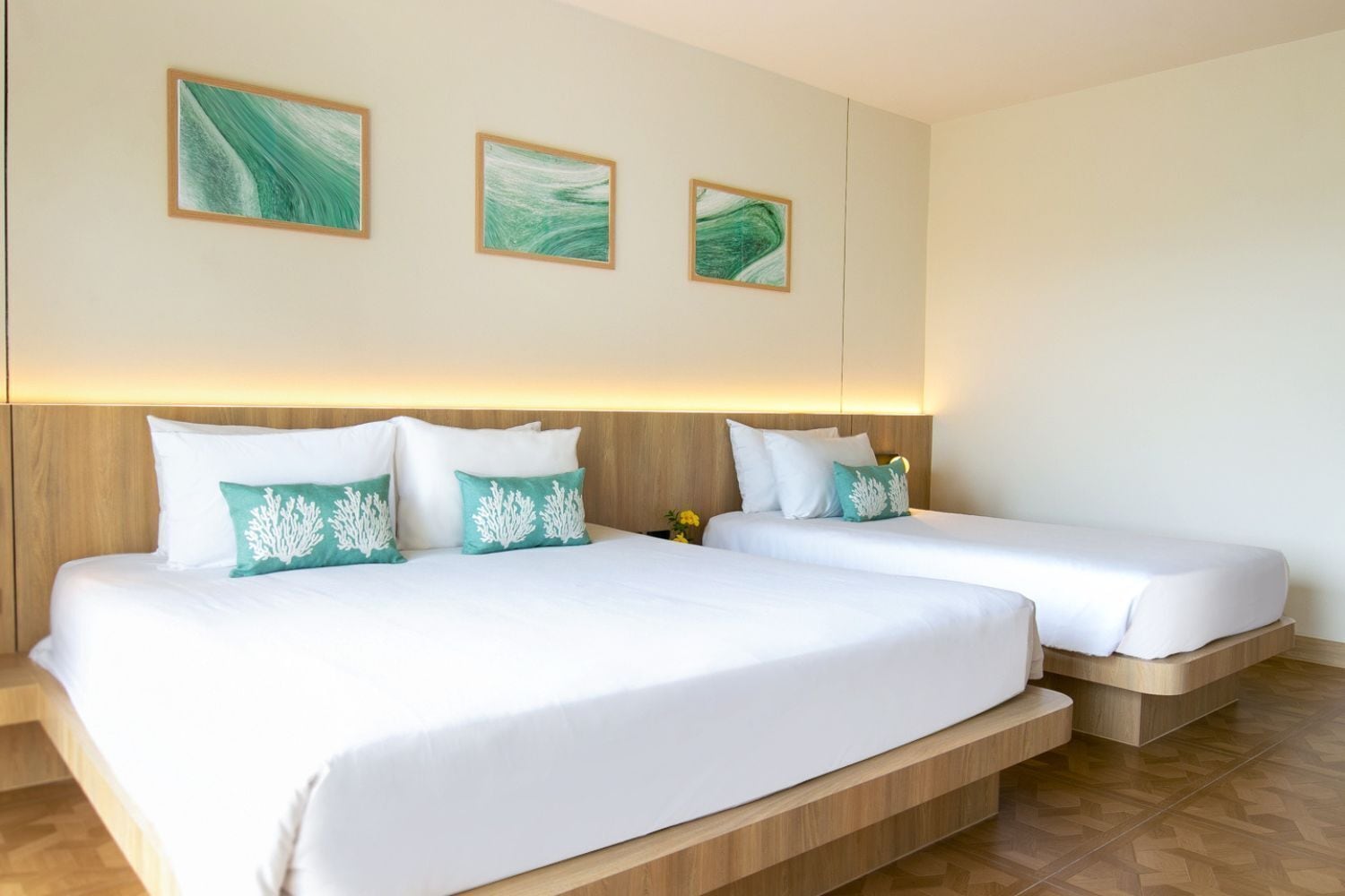 Phòng Premium, quang cảnh biển | Minibar, két bảo mật tại phòng, bàn, màn/rèm cản sáng 