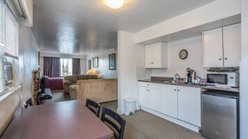 Suite, 1 chambre | 1 chambre, bureau, Wi-Fi gratuit