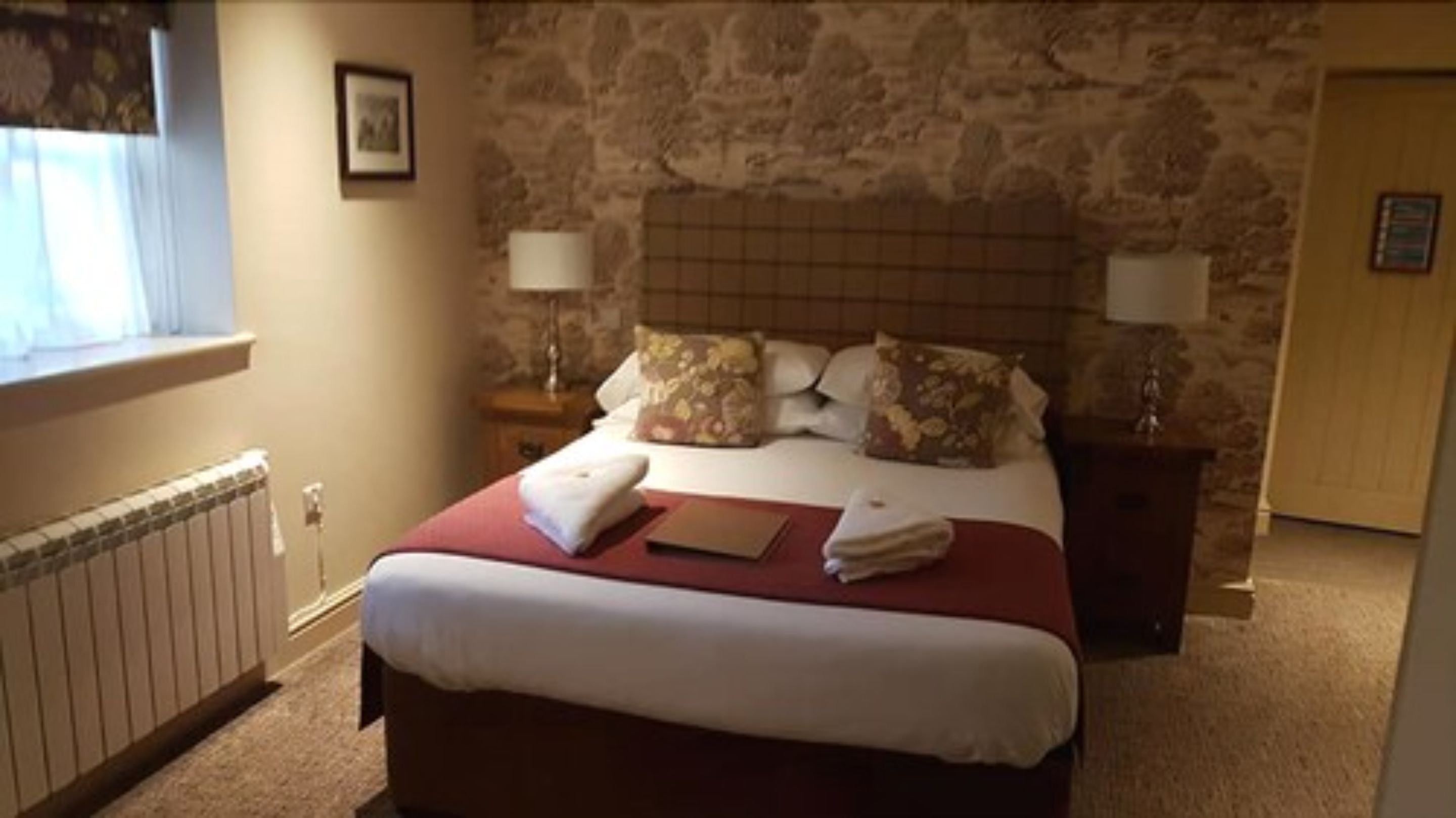 desk, soundproofing, iron/ironing board, free wifi