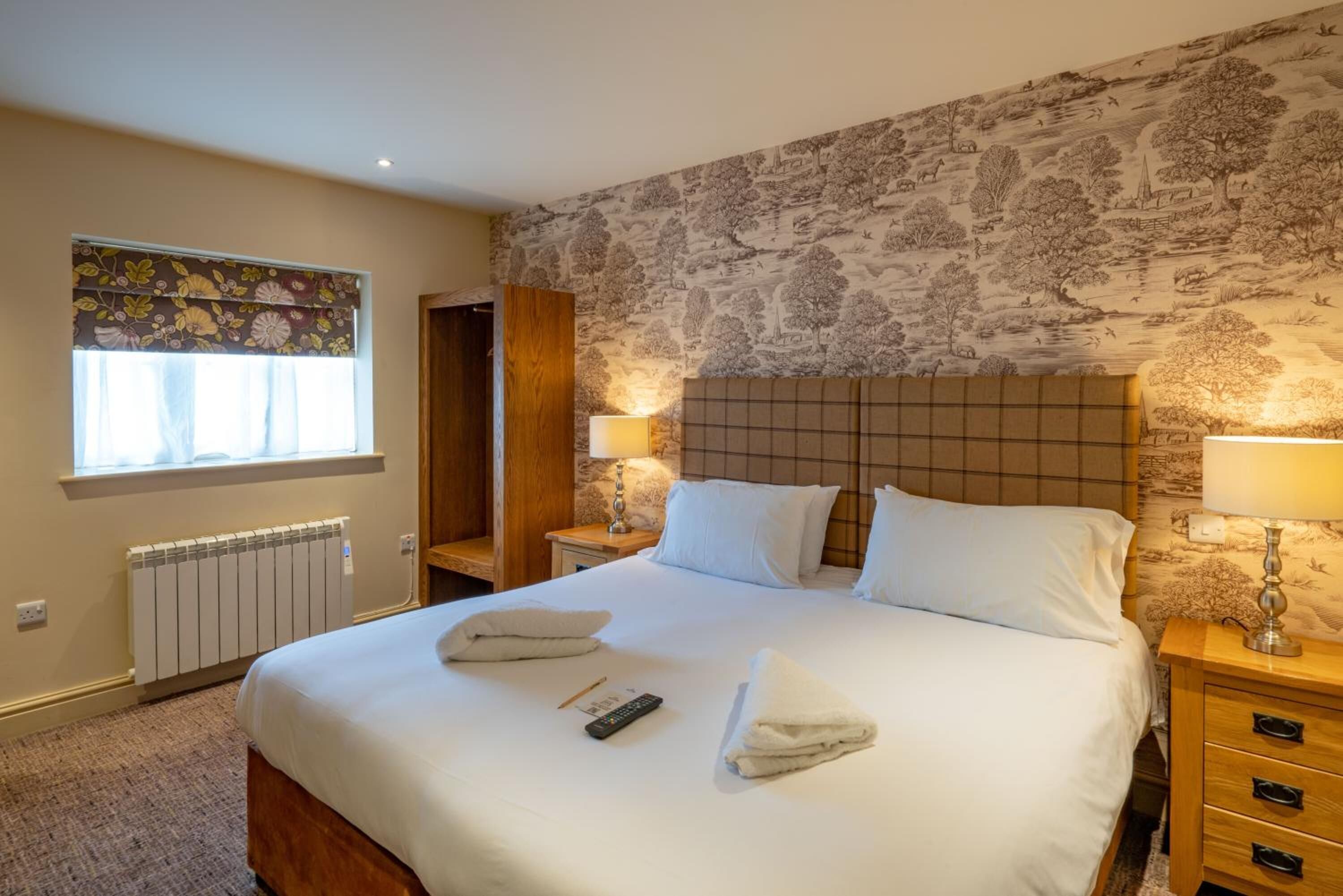 desk, soundproofing, iron/ironing board, free wifi