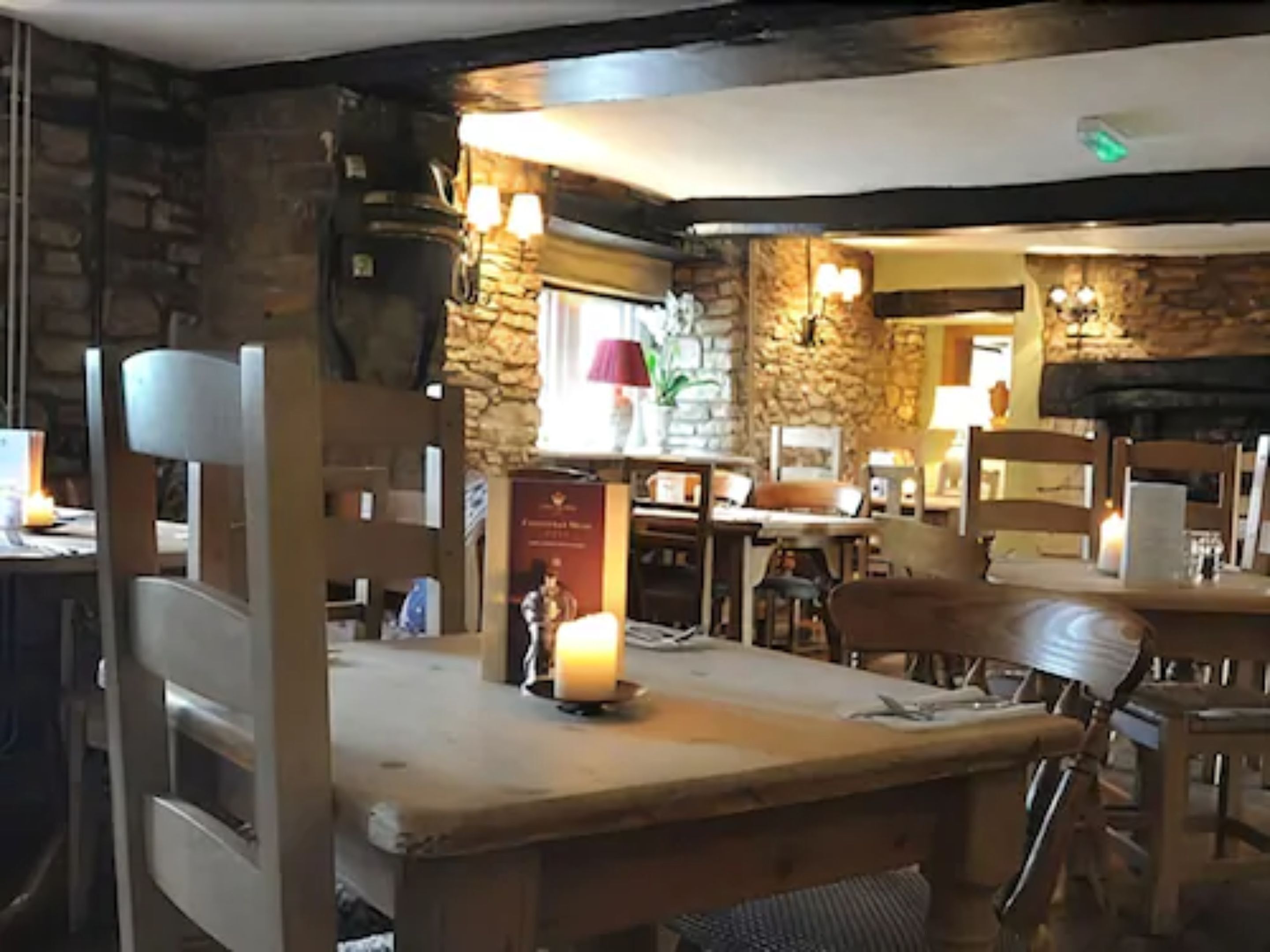 lunch and dinner served