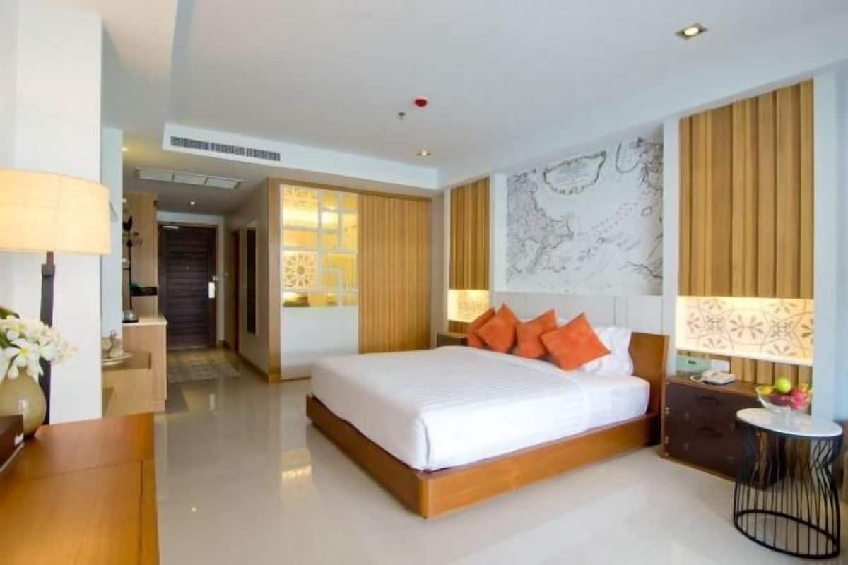 Premium bedding, minibar, in-room safe, individually decorated