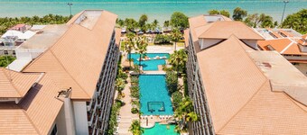 Welcome World Beachfront Resort