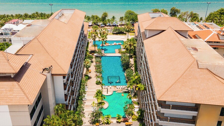 Welcome World Beachfront Resort
