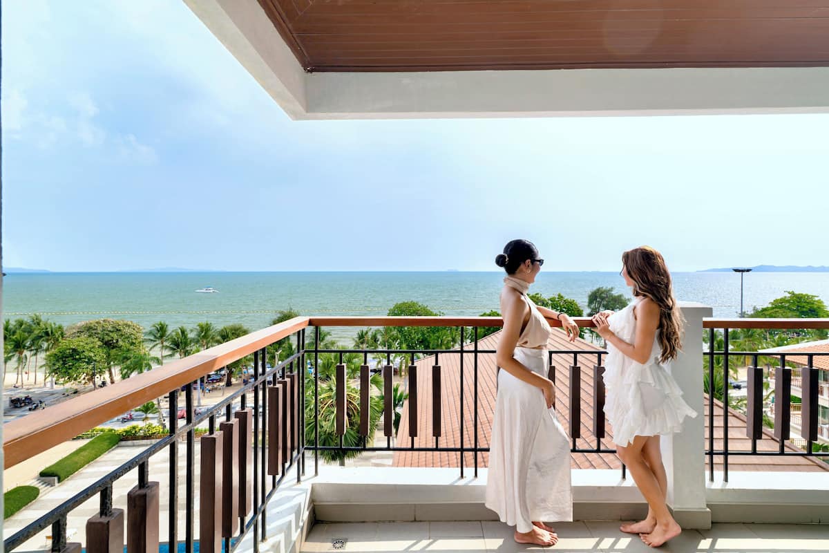 North Wing Suite Hihg Floor Start 4th -6th | Vue sur la plage/l’océan