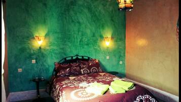 Family Suite, 2 Bedrooms, Garden View, Garden Area | Premium bedding, in-room safe, desk, soundproofing