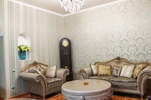 Apartment, 2 Bedrooms | Living room