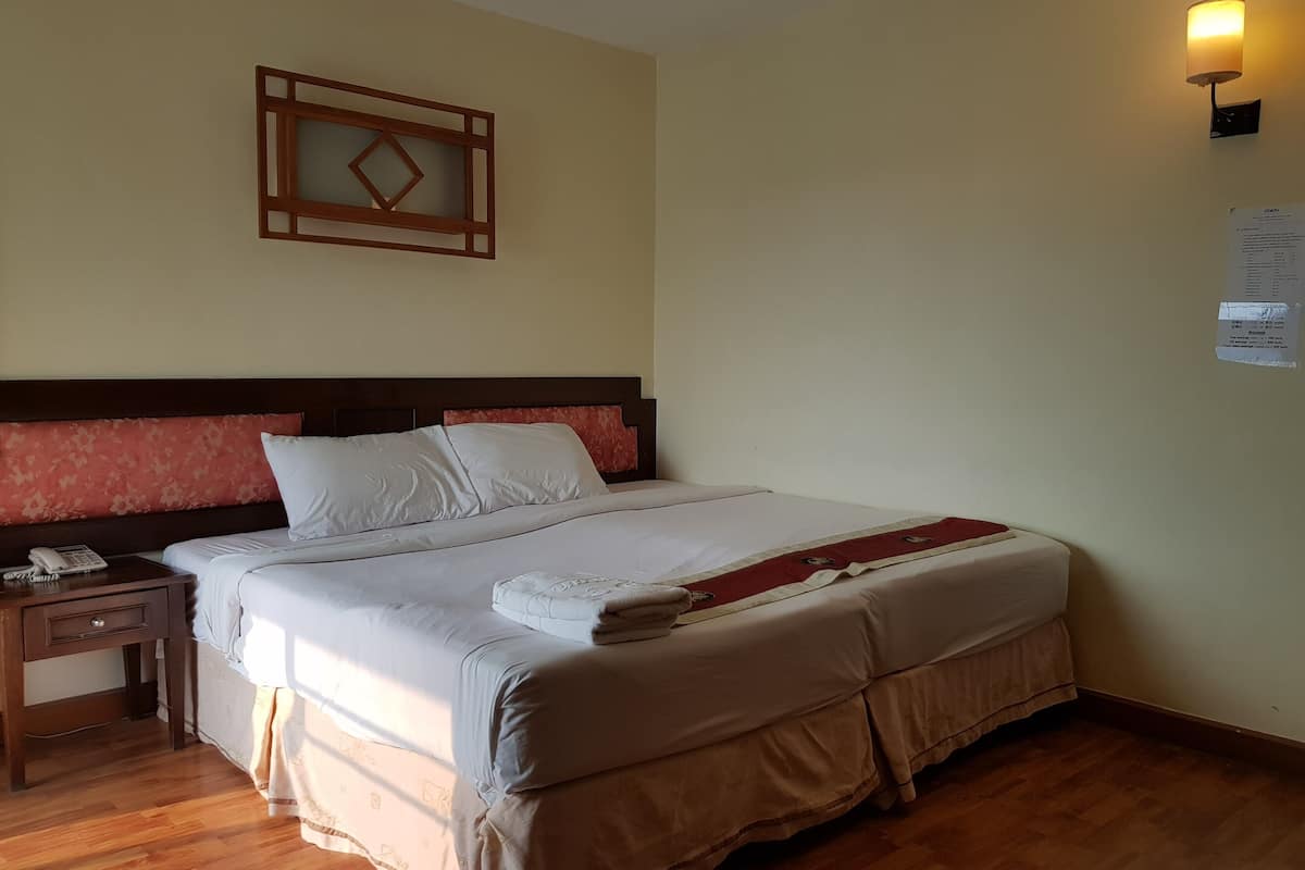 Superior Double | 1 bedroom, in-room safe, desk, free WiFi