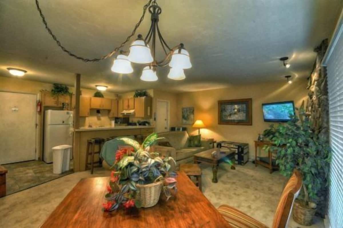 Condo, 1 Bedroom | Living area | Flat-screen TV, fireplace