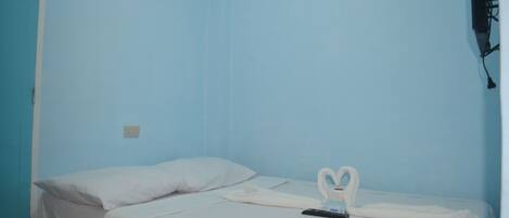 Free WiFi, bed sheets