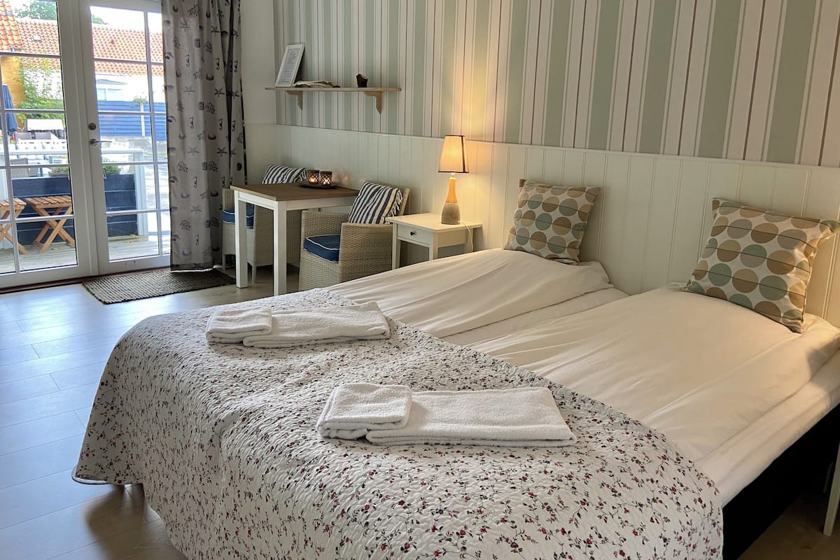 1 bedroom, soundproofing, free WiFi, bed sheets