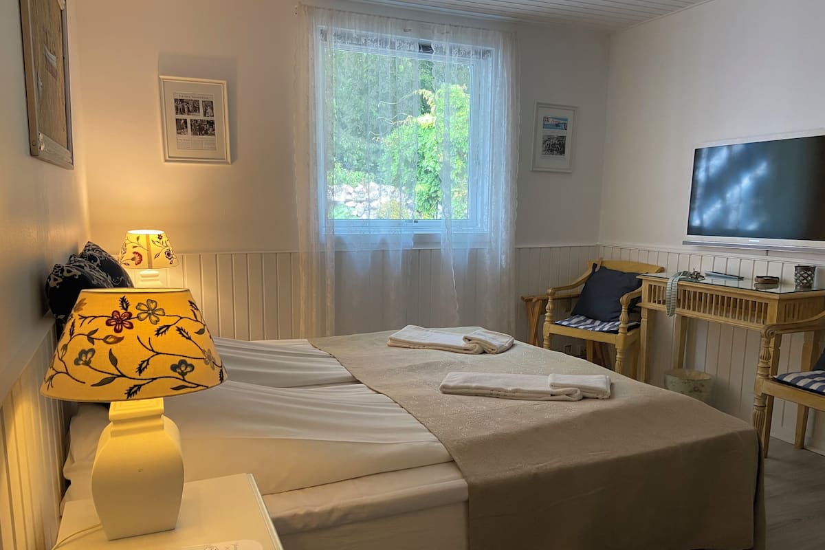 1 bedroom, soundproofing, free WiFi, bed sheets