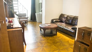 Business Loft, 1 Bedroom | 1 bedroom, hypo-allergenic bedding, memory foam beds, desk