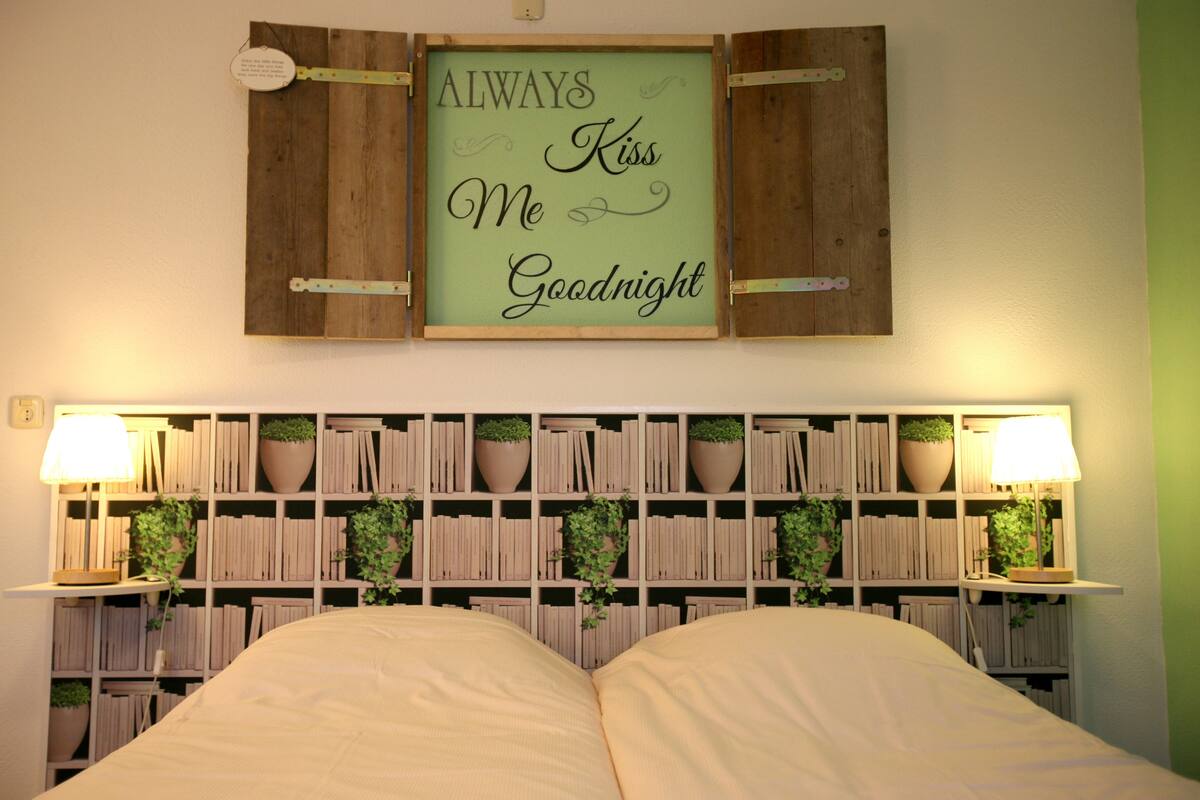 Triple Room | In-room safe, desk, cots/infant beds, free WiFi