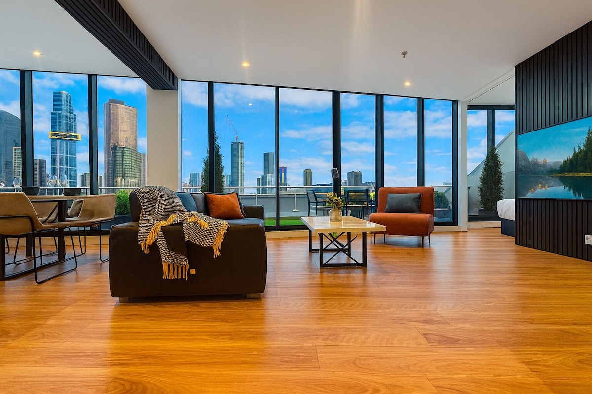 Aura on Flinders Serviced Apartments