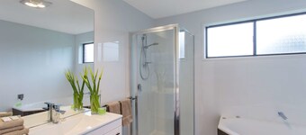 Best Western Colonial Village Motel