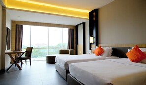 Premium bedding, minibar, in-room safe, desk - The Luxton Bandung (Bandung)