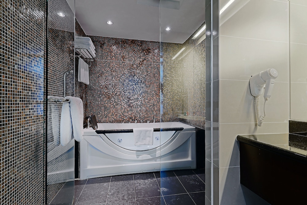 Hotel Sixty3 by null