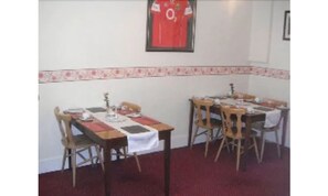 Free daily full breakfast 