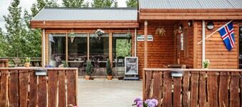 Minniborgir Cottages & Restaurant