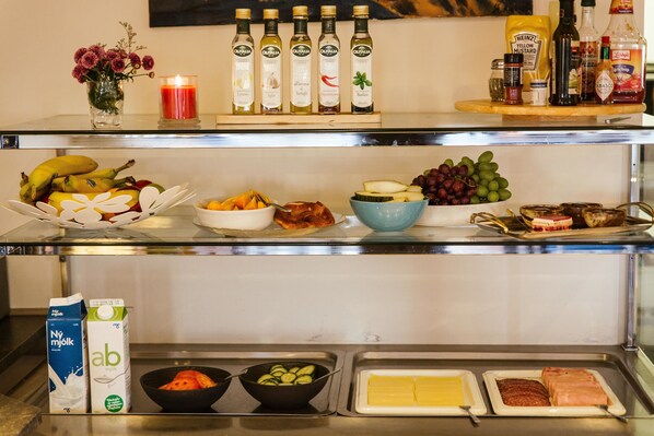 Frukostbuffé varje dag mot avgift