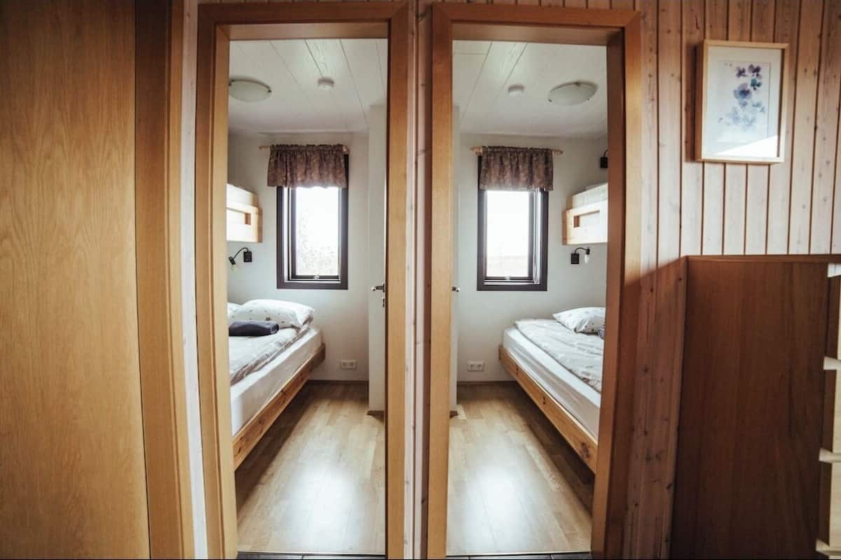 Traditionell stuga - 2 sovrum - bubbelpool | Mörkläggningsgardiner, gratis wi-fi och sängkläder