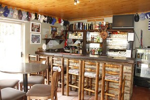 Bar (in der Unterkunft)