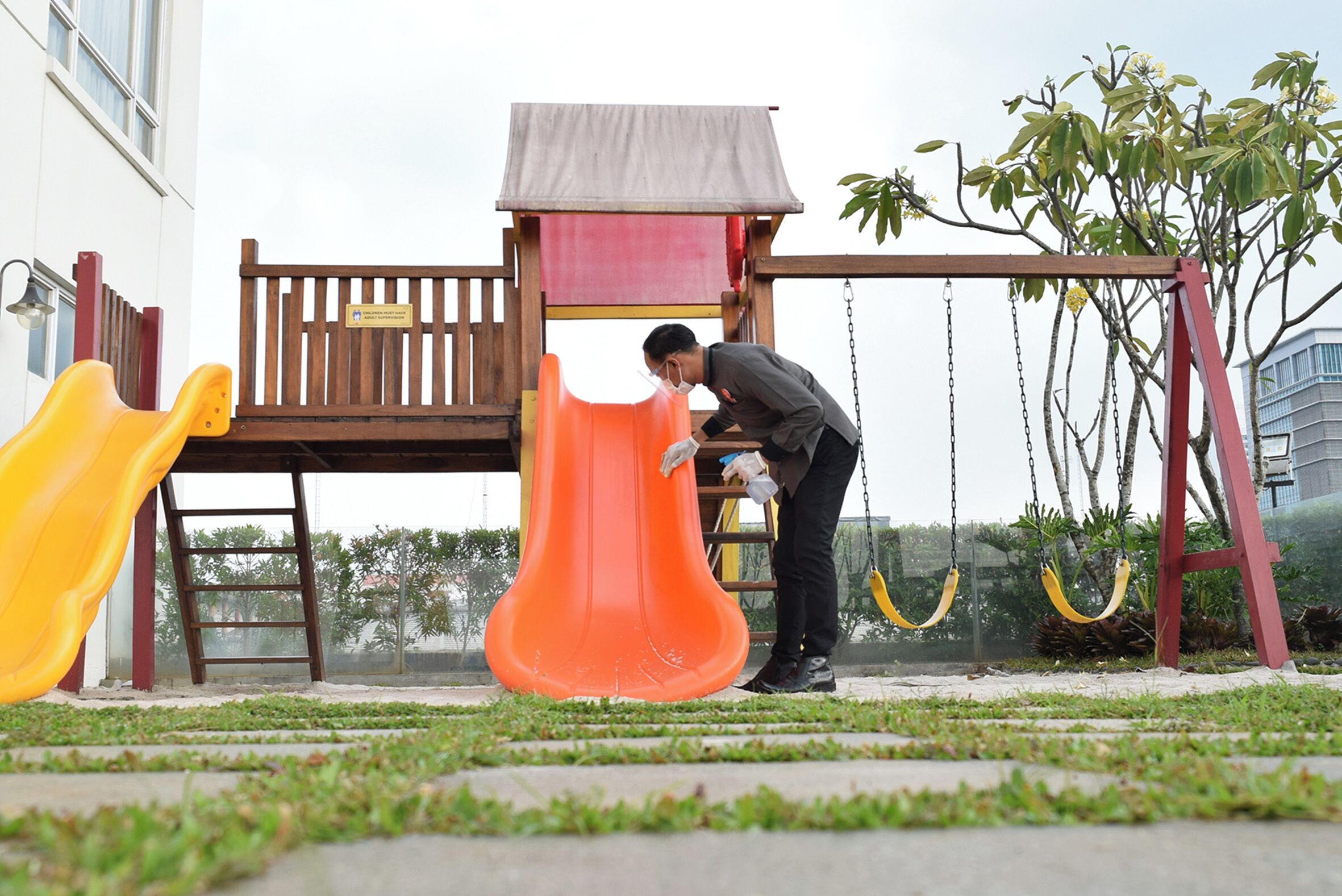 children’s play area – outdoor