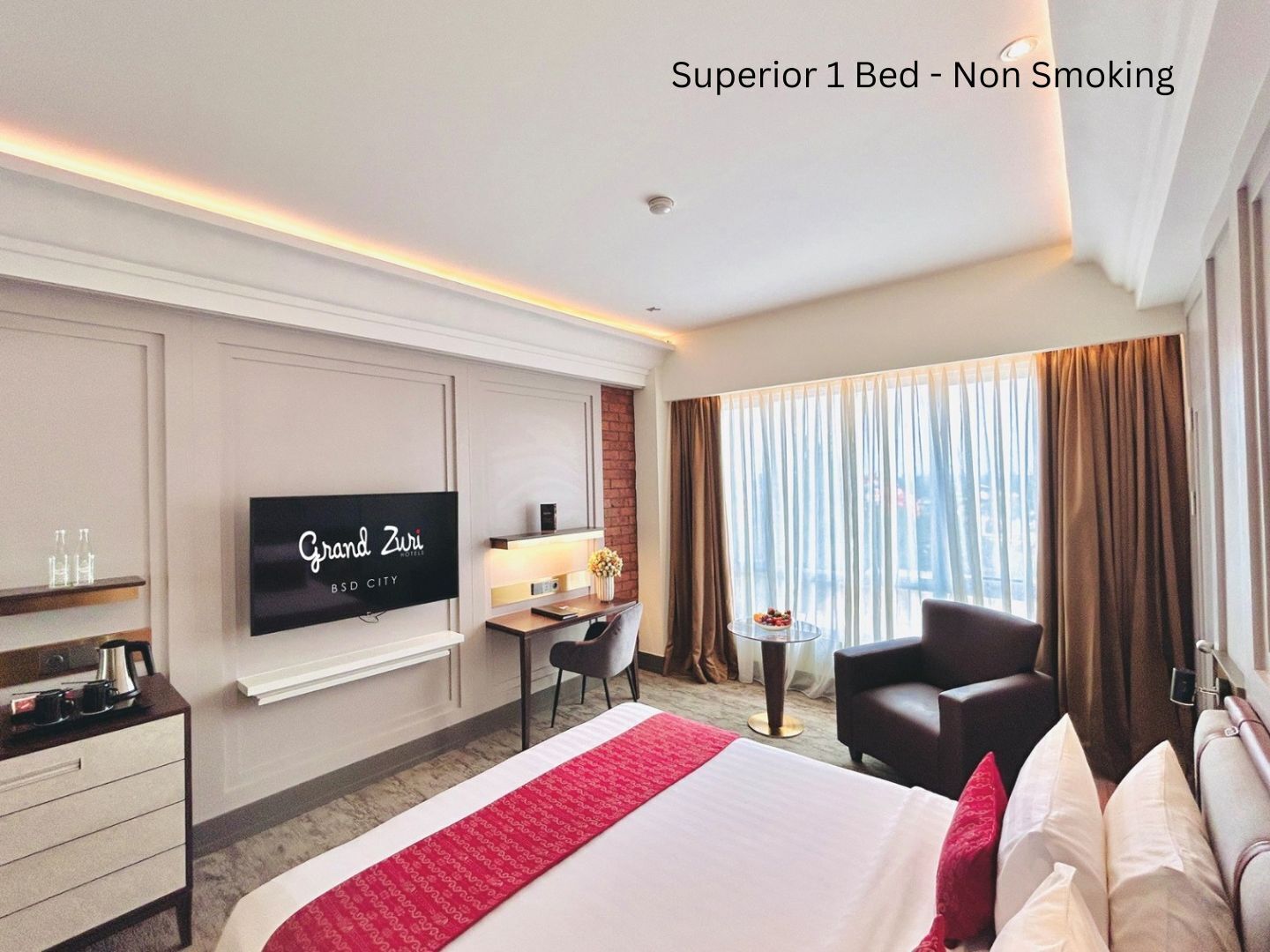 Superior King NON Smoking | Premium bedding, minibar, in-room safe, desk