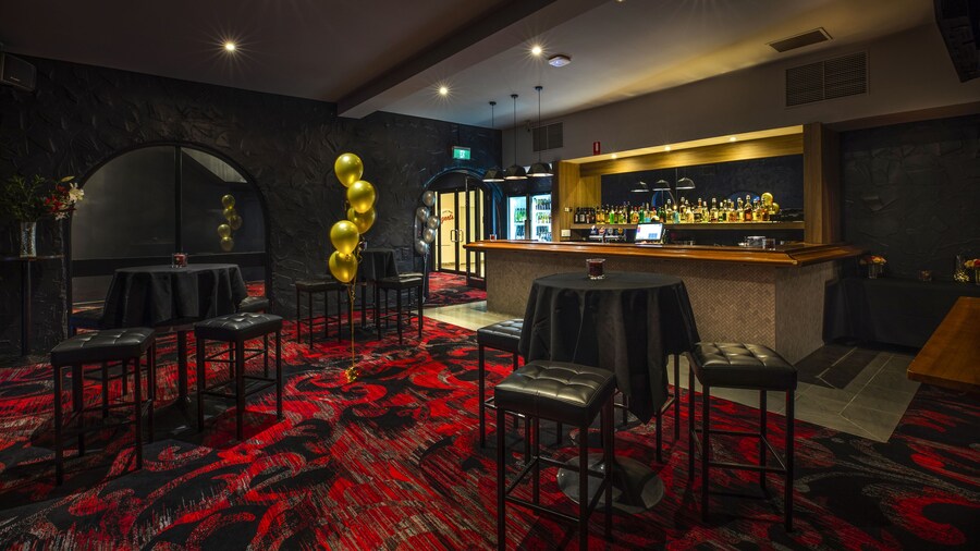 Nightcap at Ferntree Gully Hotel Motel