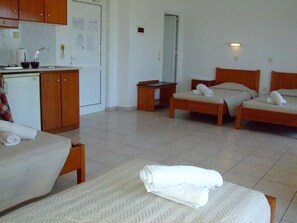 Estudio (4 persons) | Caja de seguridad en la habitación, wifi gratis y ropa de cama