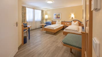 Twin Room | 1 bedroom, hypo-allergenic bedding, in-room safe, individually furnished