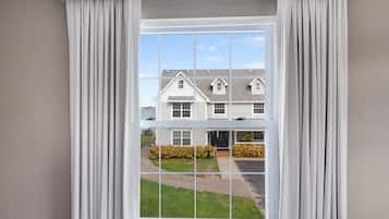 2 Queen Non-Lakefront | View from room