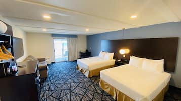 Superior-Zimmer, Mehrere Betten, Balkon, Seeblick | 1 Schlafzimmer, laptopgeeigneter Arbeitsplatz, Verdunkelungsvorhänge