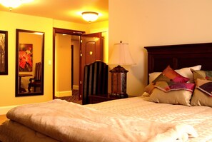 Chambre, 1 grand lit | Vue de la chambre