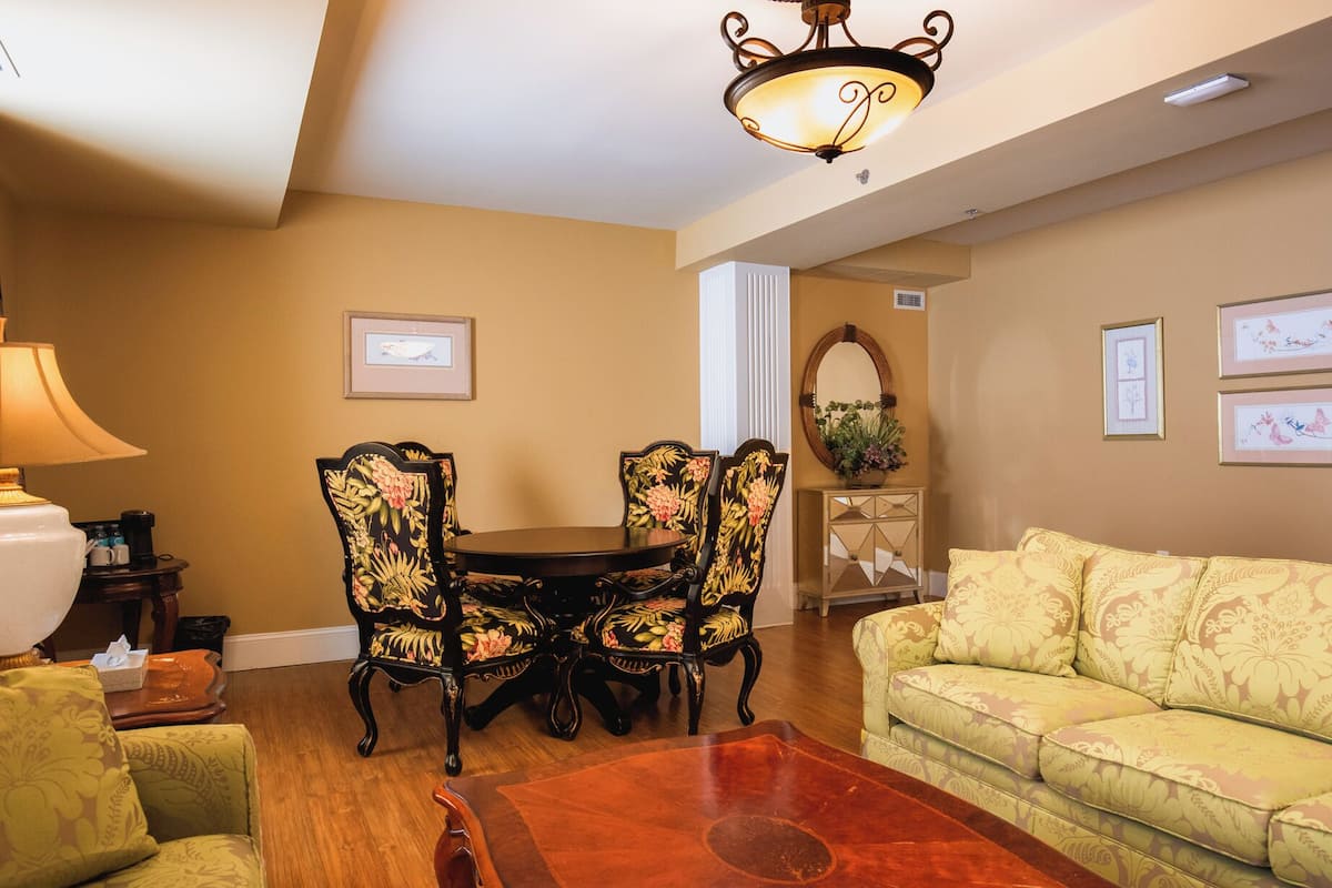 Executive Suite