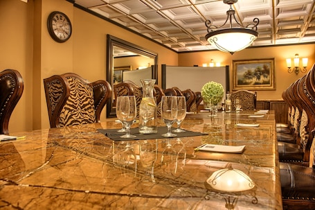 Meeting facility. Grant Hall Hotel