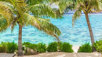 Villa, 2 Bedrooms, Beach View, Beachfront | View from room
